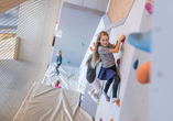 Die kleinen Gäste können sich in der Indoor-Erlebnisspielwelt austoben.