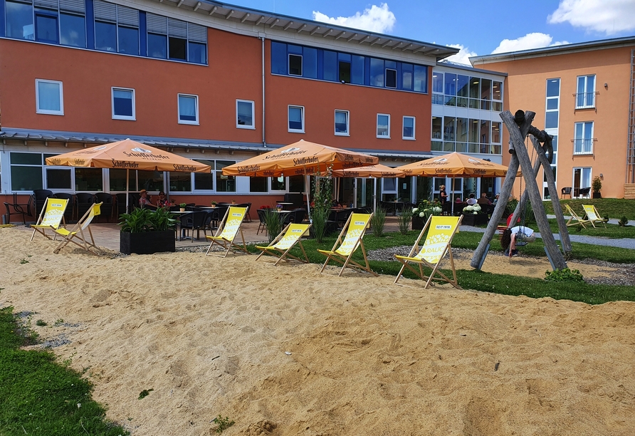 Terrasse vom JUFA Hotel Jülich