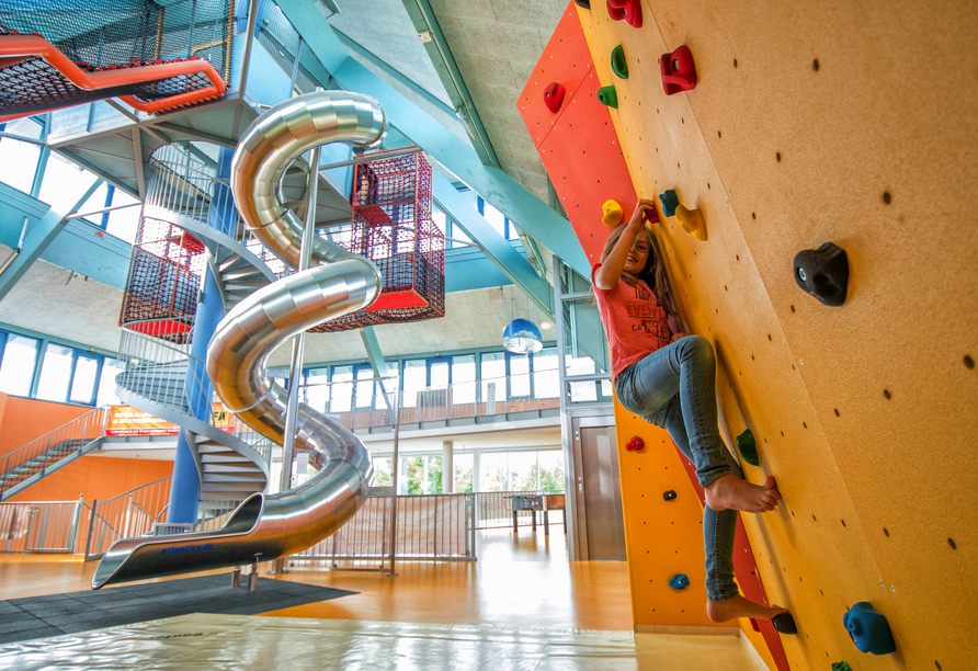 Für jede Menge Freizeitspaß ist im JUFA Hotel Jülich gesorgt.