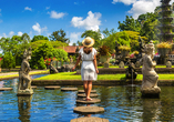 Tirta Gangga lädt mit seinen Wasserbecken und Trittsteinen zum Staunen und Verweilen ein.
