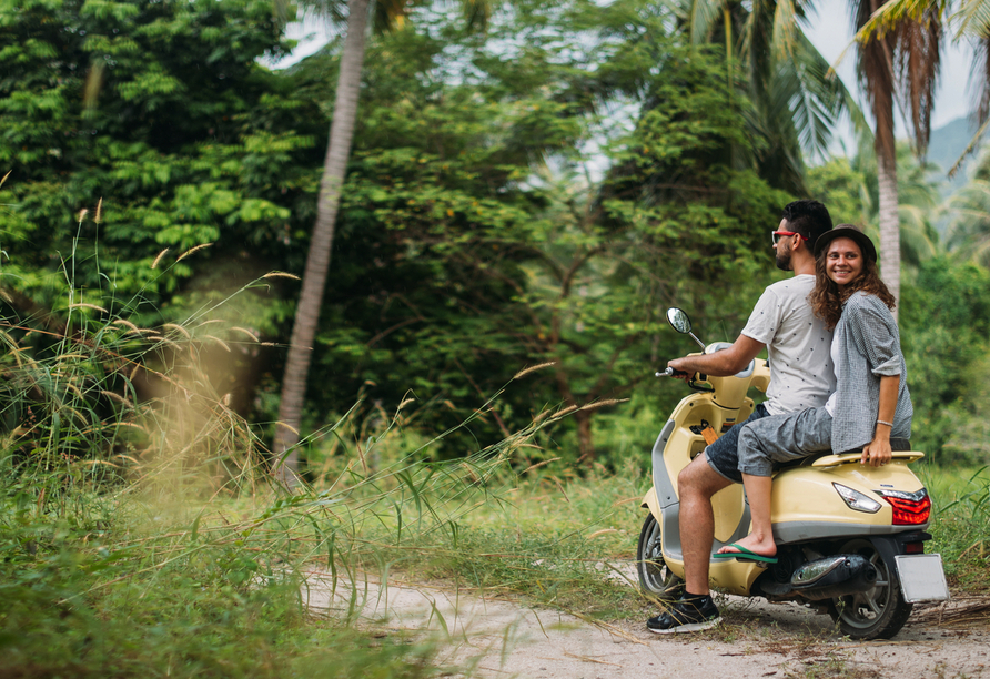 In Bali bietet es sich an, an Ihren freien Tagen die Insel mit einem Roller zu erkunden.