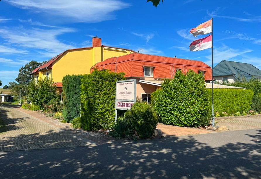 Herzlich willkommen im Landhotel Felchow! Freuen Sie sich auf einen Urlaub am Fuße des Nationalparks Unteres Odertal.