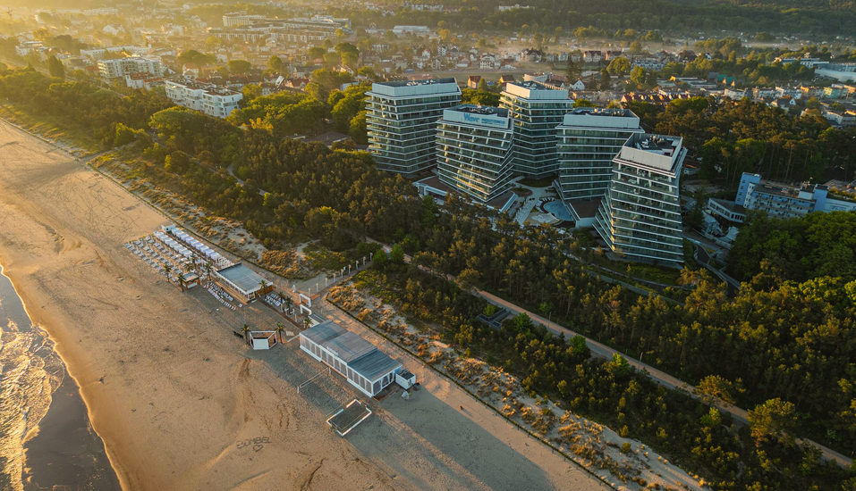 Lauschen Sie dem sanften Rauschen der Wellen direkt vor Ihrer Hoteltür.