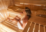 Entspannen Sie in der Sauna.