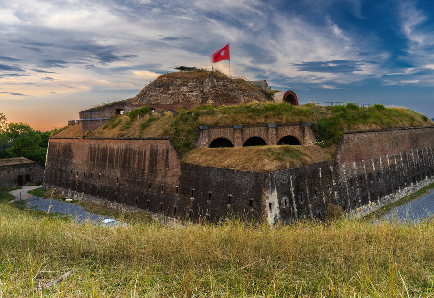 Das historische Fort Sint Pieter thront oberhalb von Maastricht und eröffnet beeindruckende Ausblicke über das Maastal.