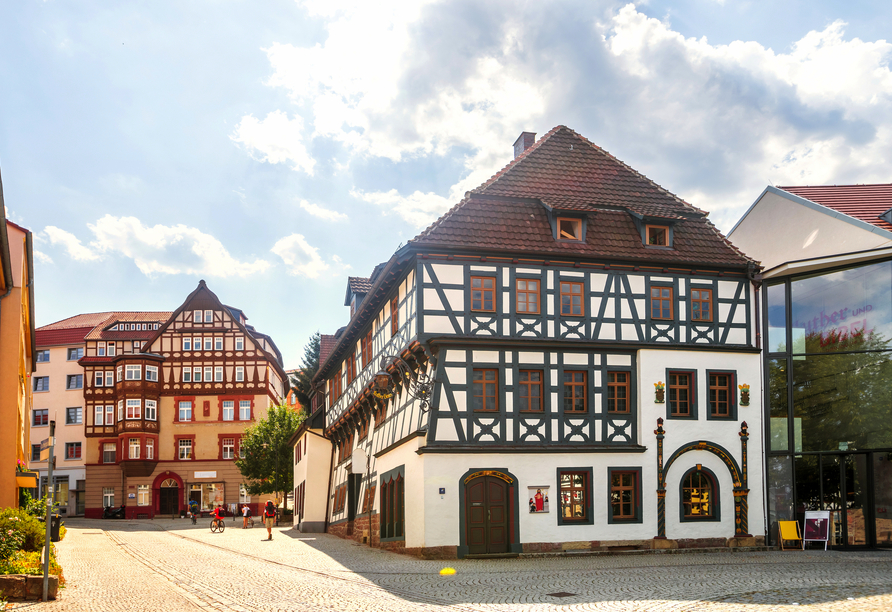 Schon im 16. Jahrhundert war das Lutherhaus ein Ort des Lernens. Heute öffnet es Ihnen die Türen zu Luthers bewegter Zeit.