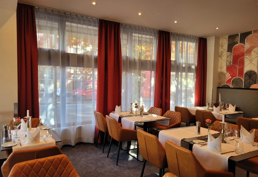 Das Restaurant des Best Western Hotels Hohenzollern verwöhnt Sie mit leckeren Köstlichkeiten.