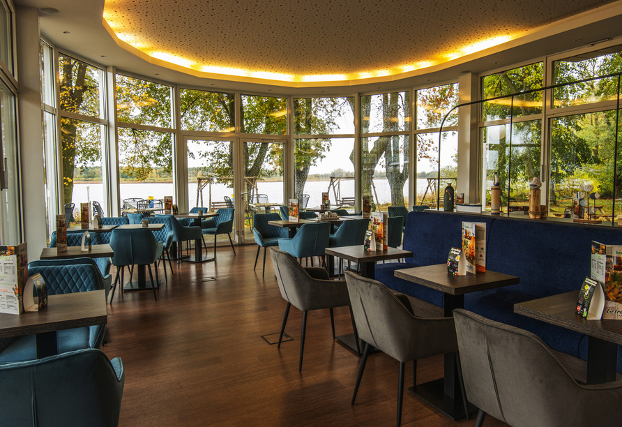 Im Restaurant starten Sie gestärkt in den Tag und lassen ihn kulinarisch ausklingen.