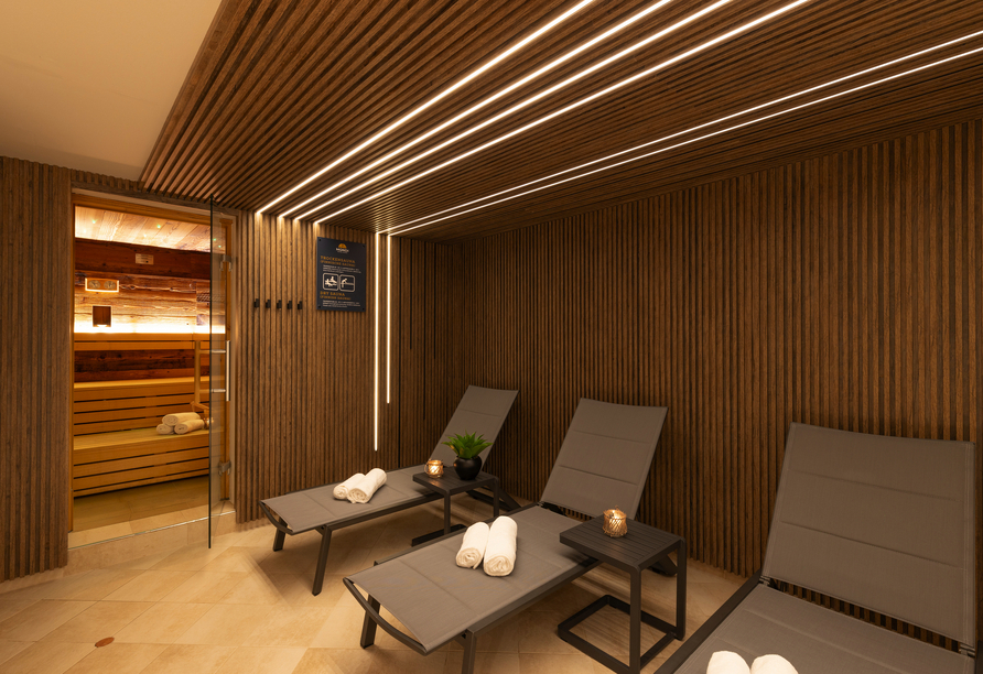 Entspannen Sie im neu gestalteten Wellnessbereich.