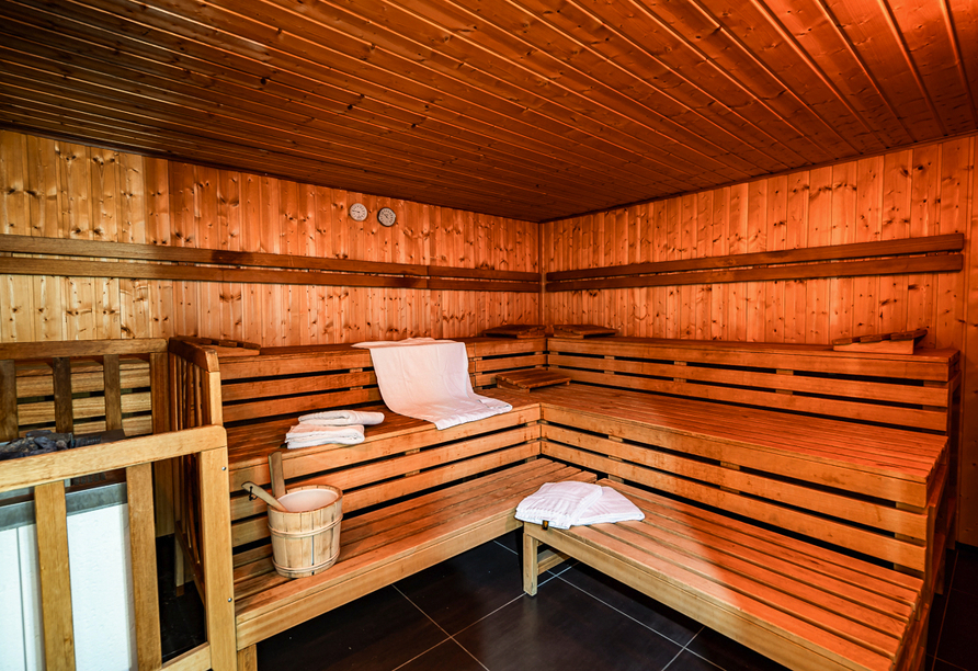 Wohltuende Entspannung bietet die Sauna.