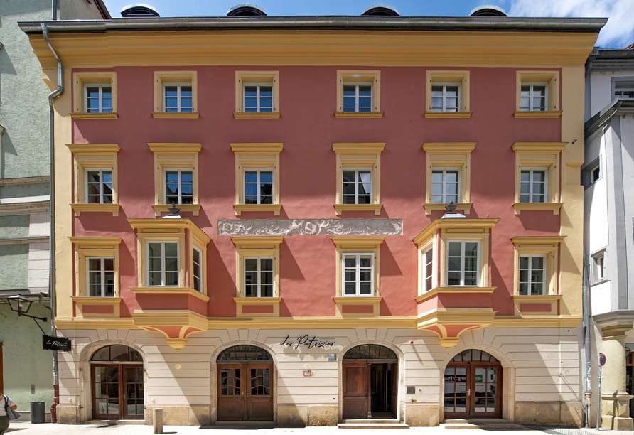 Außenansicht des Hotels Der Patrizier – Altstadthotel