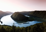 Freuen Sie sich auf malerische Panoramen auf der Donau.