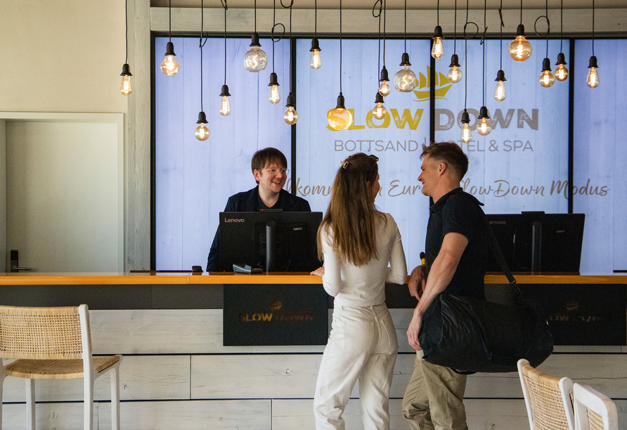 Im Slow Down Bottsand Hotel & Spa werden Sie herzlich empfangen!