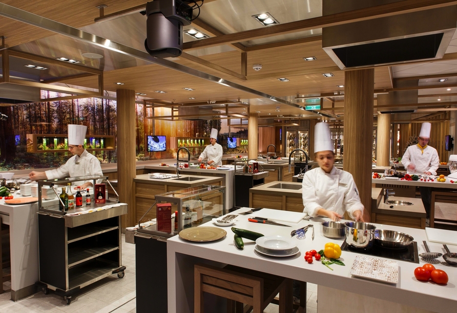 Die Crew an Bord freut sich bereits auf Sie.