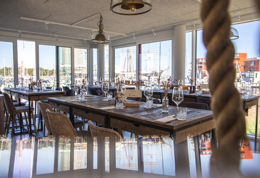 Das Restaurant des Hotels bietet kulinarische Köstlichkeiten.