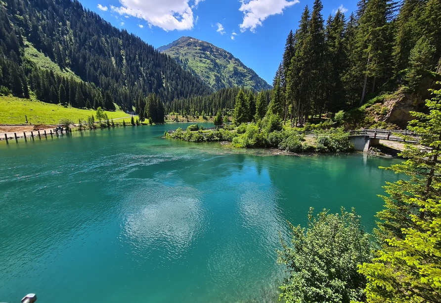 Auch ein Ausflug zum Verwallsee lohnt sich.