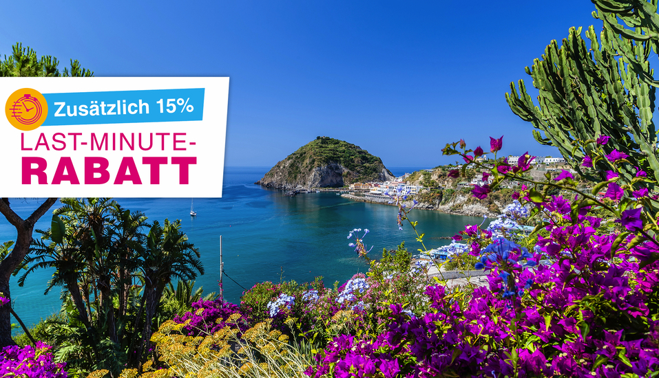 Ischia ist eine kleine Insel mit einer großartigen Landschaft.