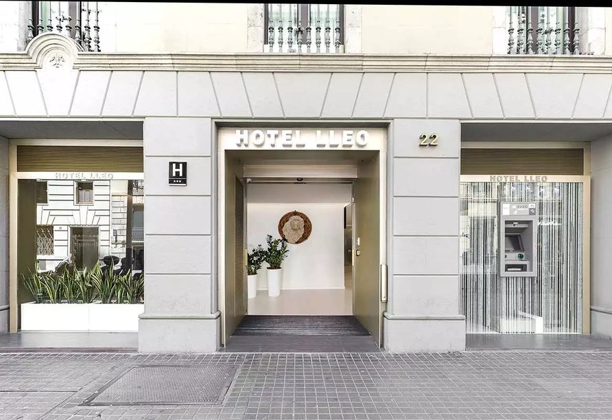 Das Hotel Lléo empfängt Sie mitten in Barcelona.