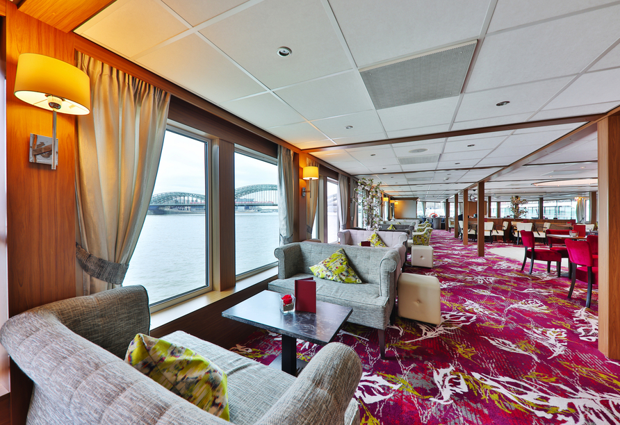 Panoramalounge an Bord von VistaRio