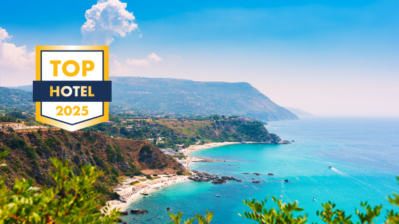 Der Aussichtspunkt Capo Vaticano bietet sagenhafte Panoramaausblicke auf die Straße von Messina und die Äolischen Inseln.