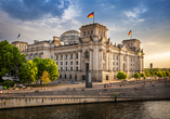 Auch die deutsche Hauptstadt Berlin mit ihren zahlreichen Sehenswürdigkeiten lockt zu einem Ausflug.