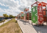 Entdecken Sie den bunten Spielplatz und genießen Sie unbeschwerte Momente mit Ihren Liebsten.