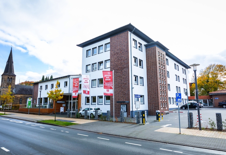 Herzlich willkommen im Wohlfühlhotel HOTEL AM PARK in Bad Driburg!