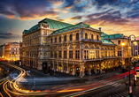 Die Wiener Staatsoper zählt zu den bekanntesten Wahrzeichen der Stadt.