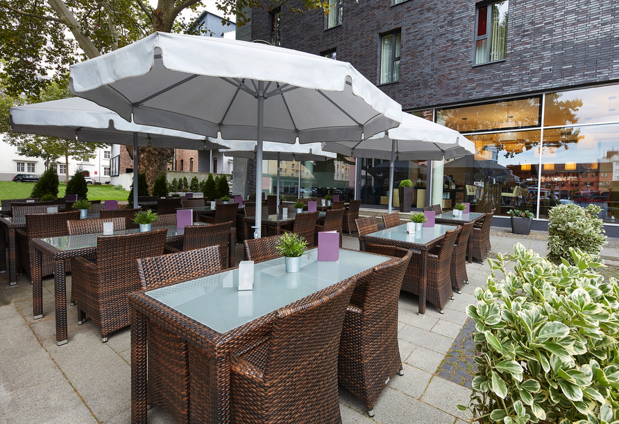 Terrasse vom Four Points Flex by Sheraton Koblenz