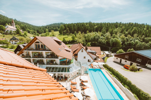 Herzlich willkommen im Naturparkhotel Adler St. Roman!