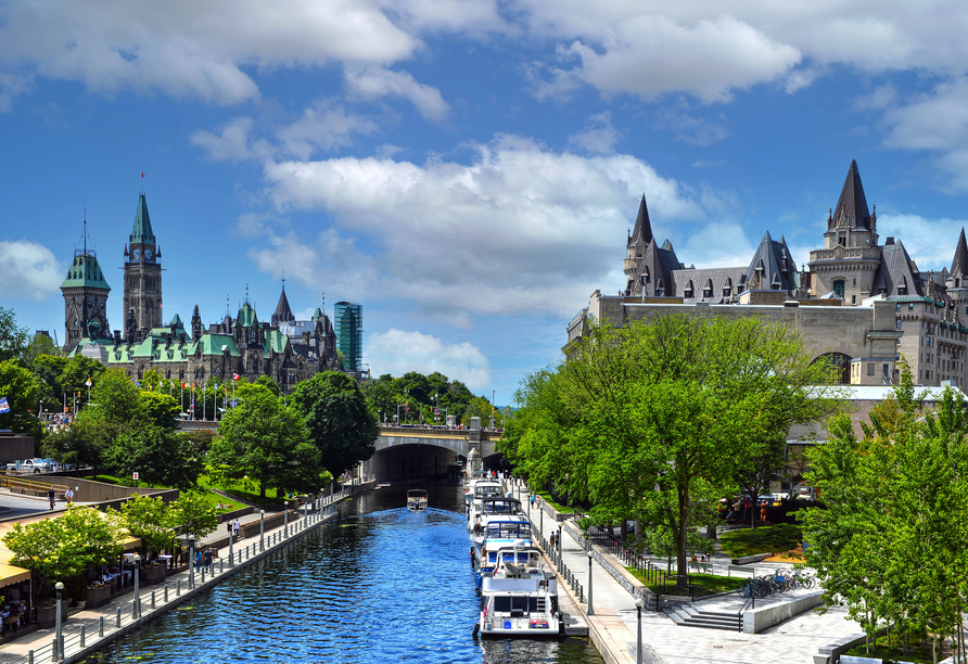 Freuen Sie sich auch auf eine Stadtrundfahrt in Ottawa.