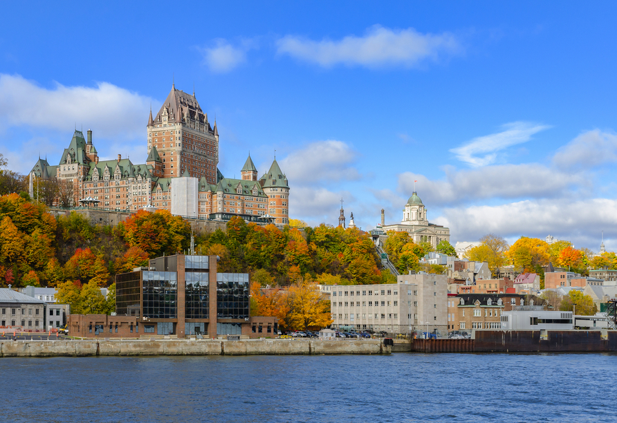 Sie erwartet natürlich auch ein Stadtrundgang durch Québec City