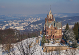Entdecken Sie das winterliche Schloss Drachenburg mit seinem märchenhaften Charme.