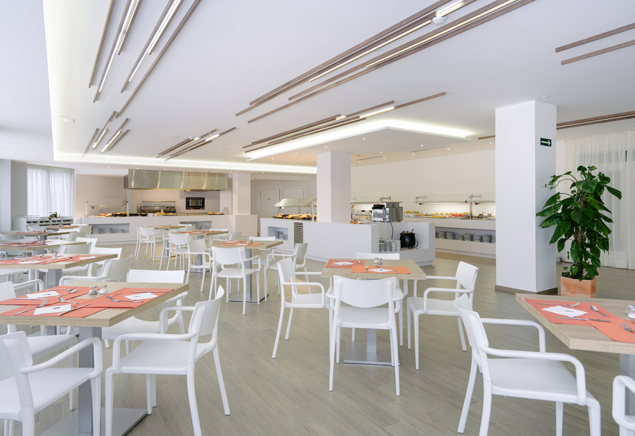 Lassen Sie sich im Restaurant Ihres Hotels kulinarisch verwöhnen.