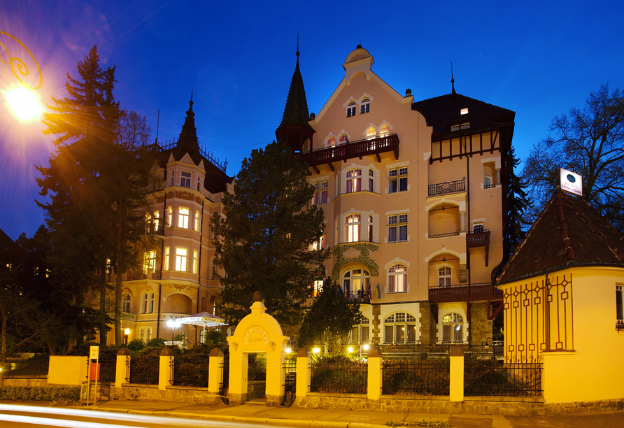 Die Villa Smetana begeistert auch am Abend mit ihrem besonderen Charme.