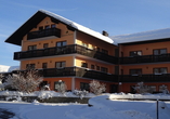 Ihr Landhotel Neuhof im Wintermantel