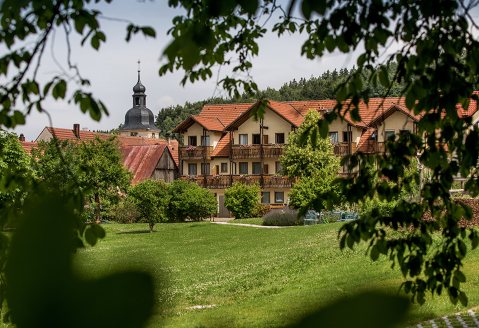 Herzlich willkommen in den Hollerhöfen - Zu Gast im Dorf!
