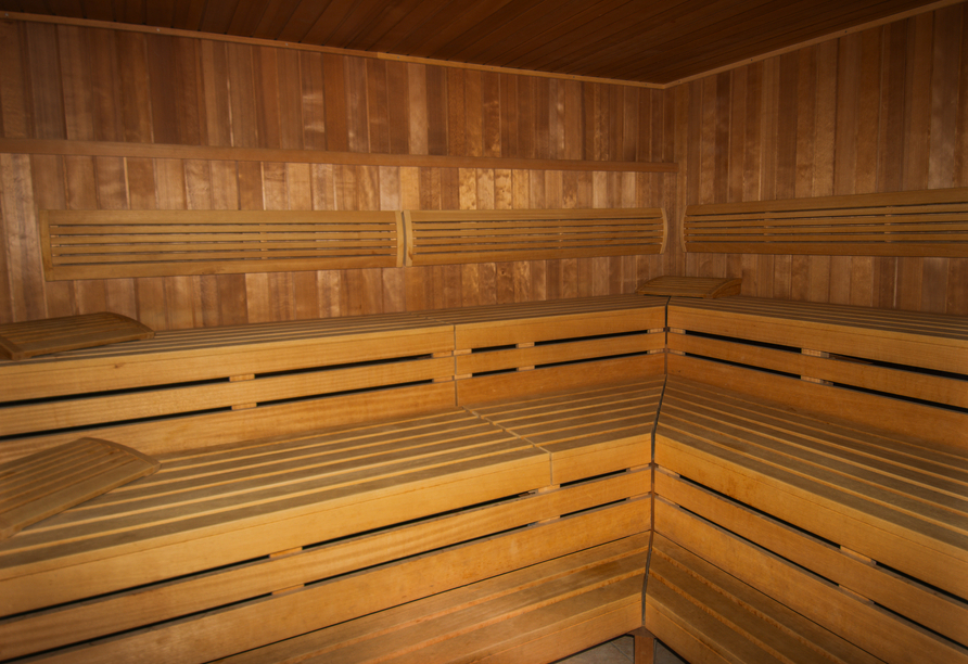Entspannen Sie in der Sauna.