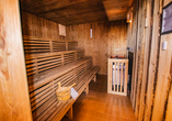 Genießen Sie die wohltuende Wärme der Sauna.