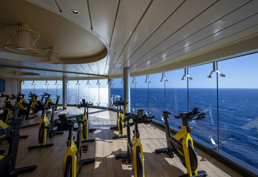 Sportliebhaber werden von dem Ausblick aus dem Fitnessraum begeistert sein.