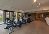 Der Fitnessraum lädt zu etwas Bewegung ein.