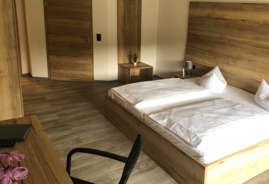 Beispiel eines Doppelzimmers im Das Waldkönig Ferienhotel