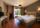 Beispiel eines Doppelzimmers Komfort mit Balkon im Hotel du Parc Wellness & Beauty