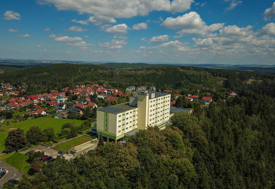 Das Ferien Hotel Rennsteigblick liegt in einer herrlichen Naturlandschaft.