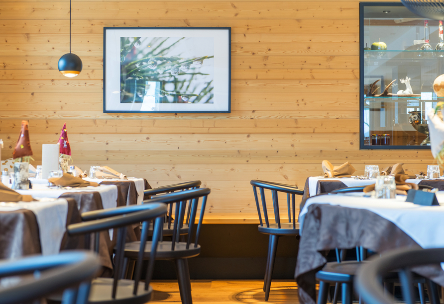 Das gemütliche Restaurant des Berghotels Alpenrast