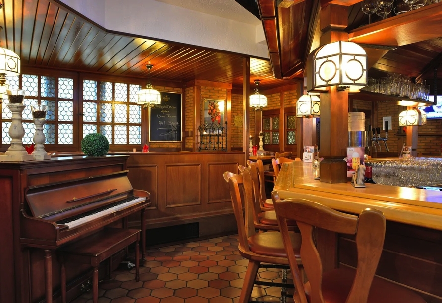 Die Bar im Michel Hotel Wetzlar lädt zu entspannten Momenten ein.