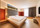 Beispiel für ein Doppelzimmer Stadblick/Poolblick