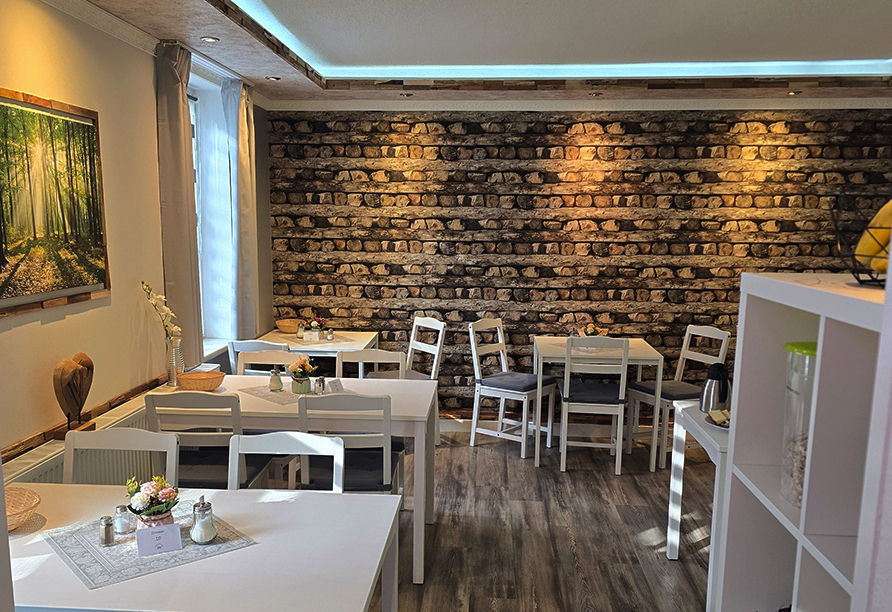 Das Restaurant lädt zu genussvollen Stunden in gemütlicher Atmosphäre ein.