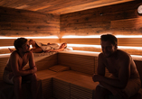 Entspannen Sie in der Sauna.
