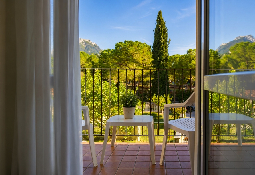 Von Ihrem Balkon aus können Sie sich entspannen und die Seele baumeln lassen.